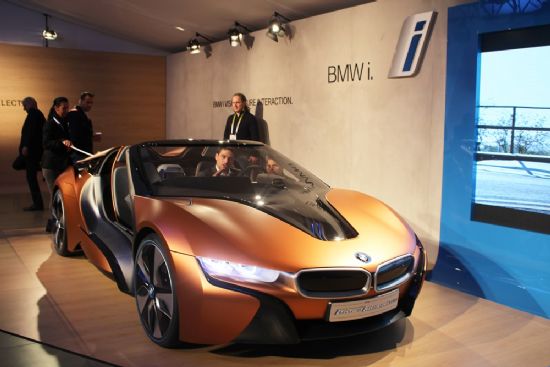 CES 2016에 선보인 BMW i8 기반 퓨처 인터렉션 콘셉트카 (사진=지디넷코리아)
