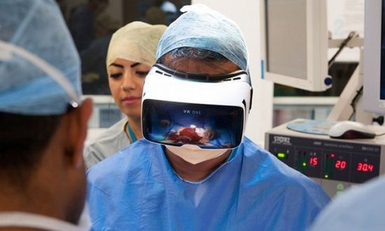 영국, 암 제거 수술 VR로 실시간 중계