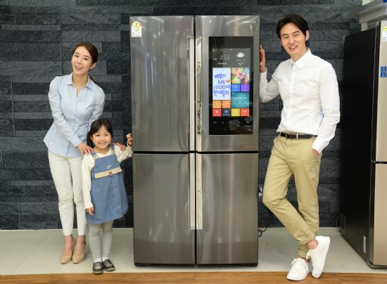 삼성 '패밀리허브' 냉장고 출시 20일만에 1천대 팔려