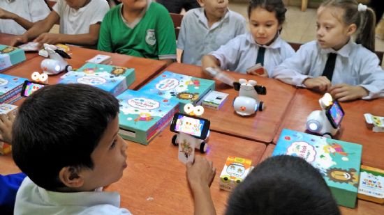 SKT, 중남미에 스마트로봇으로 코딩 교육