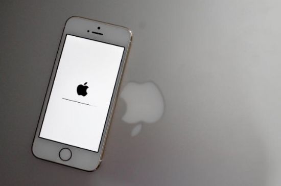 '와이파이 특허 침해' 애플, 1조원 배상금 '폭탄'