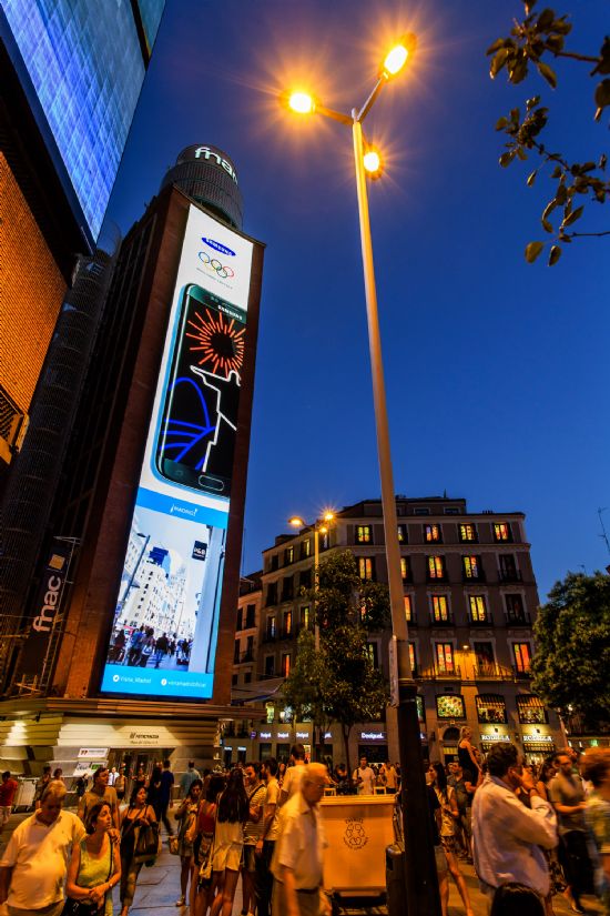 삼성전자, 스페인 마드리드 까야오광장에 초대형 LED 전광판 설치