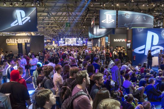 유럽 최대 게임쇼 게임스컴 2016,  34만 관람객 방문