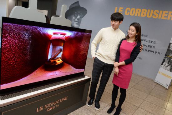 LG전자, ‘르 코르뷔지에 서울 특별전’에 올레드 TV 설치