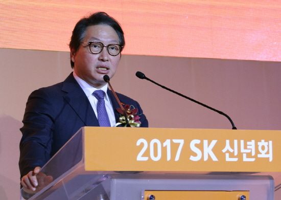 SK그룹, '최순실 리스크' 털고 공격 경영 예고