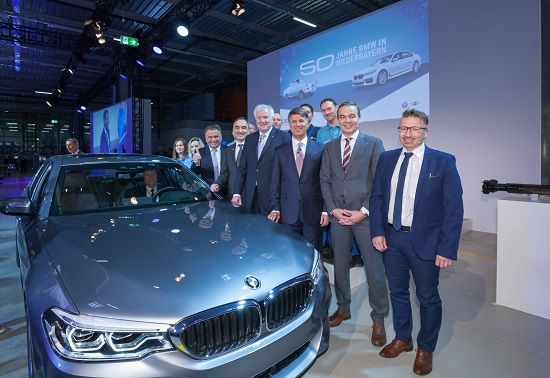 [포토]BMW 딩골핑 1천만번째 생산 '뉴 5시리즈' 한국 온다
