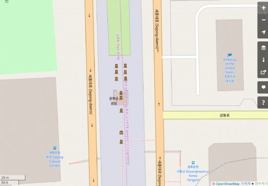 오픈스트리트맵으로 '서울'을 검색해 광화문 지역을 최대 크기로 확대한 모습.