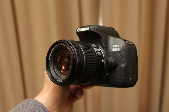 캐논 DSLR 카메라 'EOS 800D'.(사진=씨넷코리아)