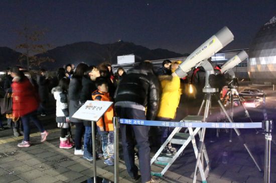 국립과천과학관, 11일 '달과별 관측회' 개최