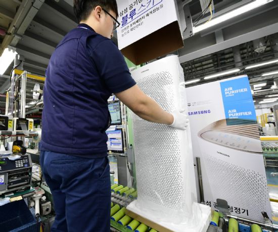 삼성 '블루스카이' 공기청정기 판매 돌풍…생산라인 풀가동
