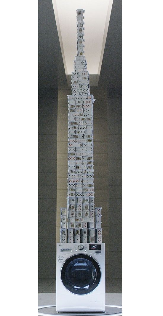 ‘3.3m 카드탑 쌓은 LG 세탁기’ 3대 광고제 수상