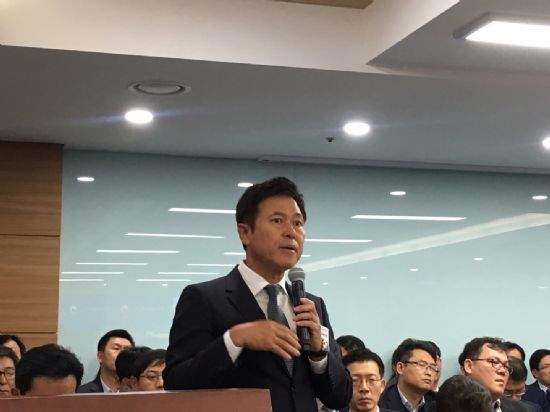 박정호 “도시바 투자, 중국에 과도한 기술유출 막아”