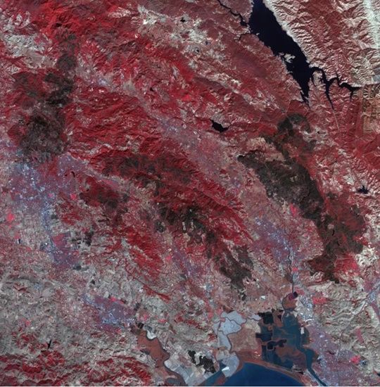 NASA 위성이 포착한 美 캘리포니아 산불 현장