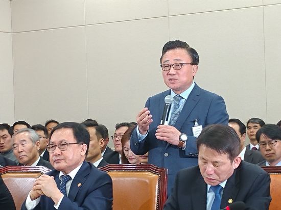 유영민 장관 “갤노트7 피해 유통망 논의의 장 마련하겠다”