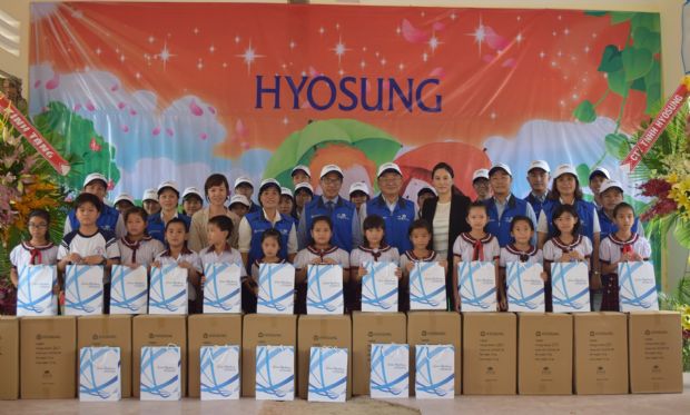 효성, 베트남 현지 학교에 미니 도서관 기증