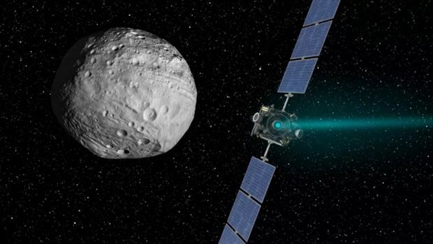 인류 최초의 소행성 탐사선, 지구와 작별하다