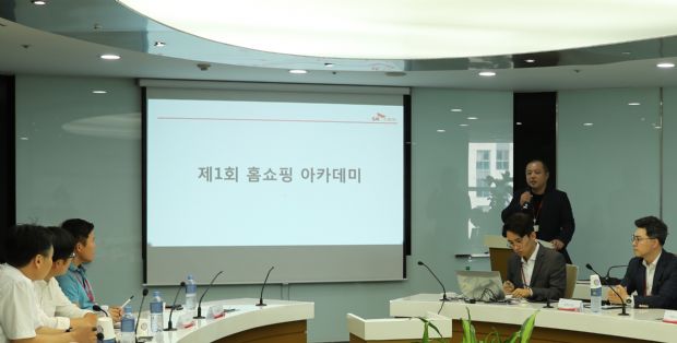 SK스토아, 더 따뜻한 품평회 참가 기업 모집