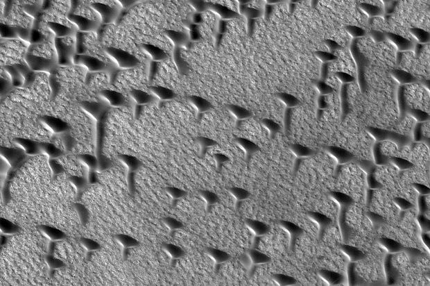 NASA, 화성 모래언덕 사진 공개…