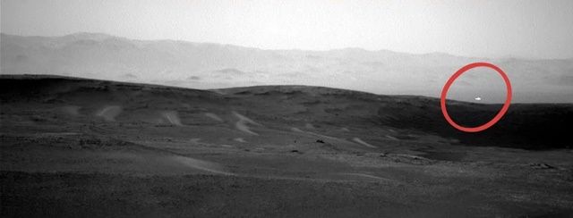 NASA 큐리오시티, 화성에서 밝은 빛 포착