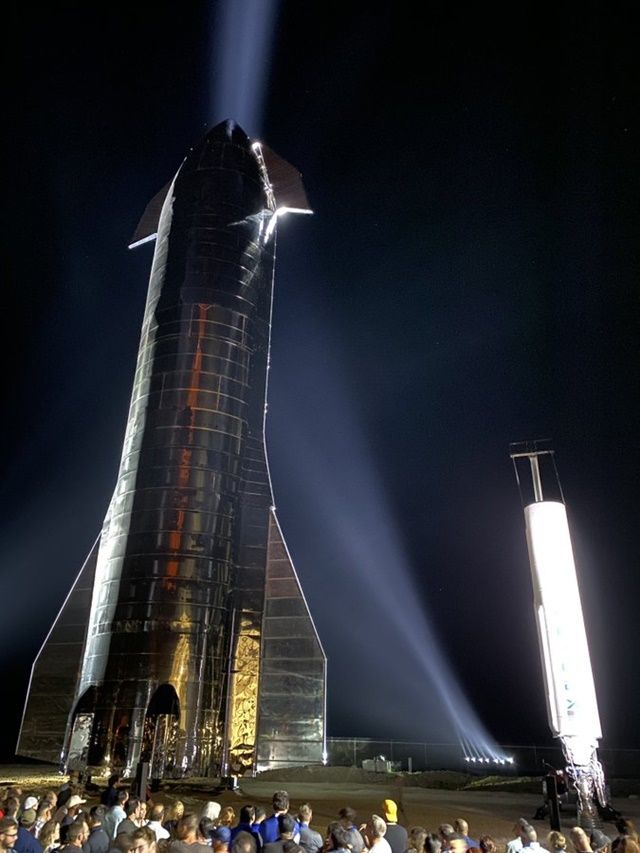 스페이스X 스타십 로켓 공개 “6개월 내 우주궤도 진입”
