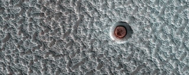 NASA, 역동적으로 변하는 화성 분화구 모습 공개