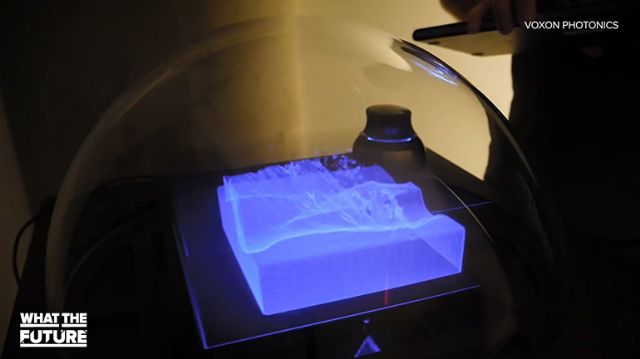 [영상] 홀로그램 테이블 복슨 VX1…‘사각지대 없는 3D 홀로그램 구현’