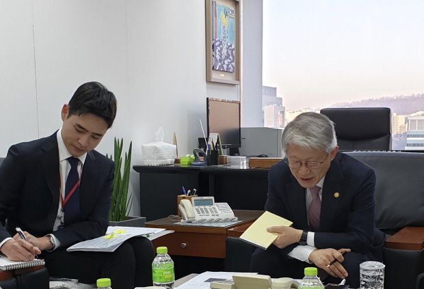 韓美 양국 과학기술정책 수장, 코로나19 대응 공동 논의