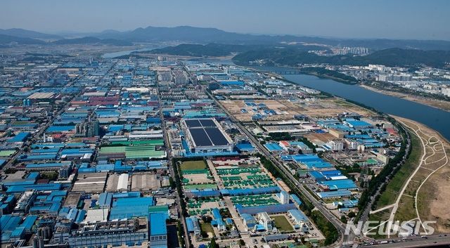 한국 경제 '허리' 중견기업 1년새 500개 이상 늘어
