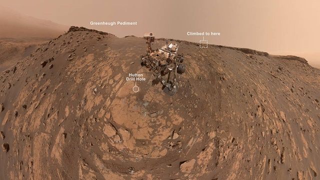 NASA 큐리오시티 로버, 화성 꼭대기서 셀카 찍었다