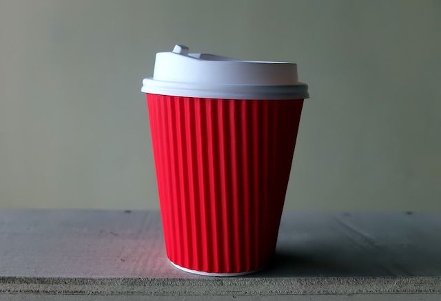 커피·제과점, 일회용 컵 보증금 의무대상 지정