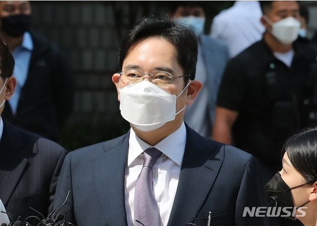 중앙지검, 오늘 부장회의 열어 '이재용 기소여부' 논의