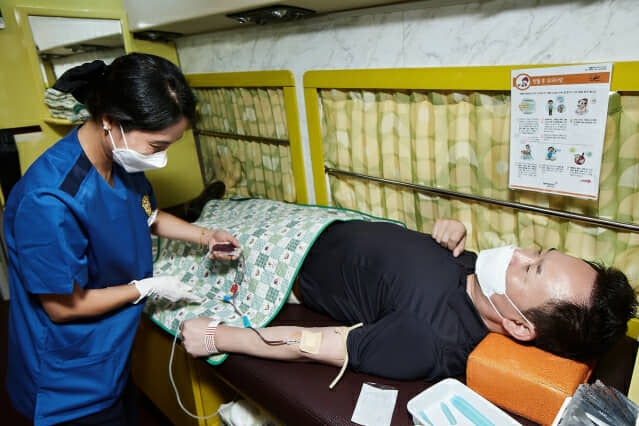 SK실트론, 대구·경북 혈액 수급 비상에 헌혈 캠페인 열어