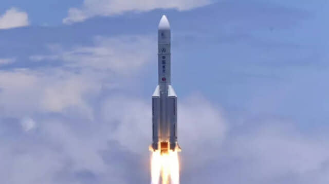 중국, 첫 화성탐사선 ‘톈원1호’ 발사 성공
