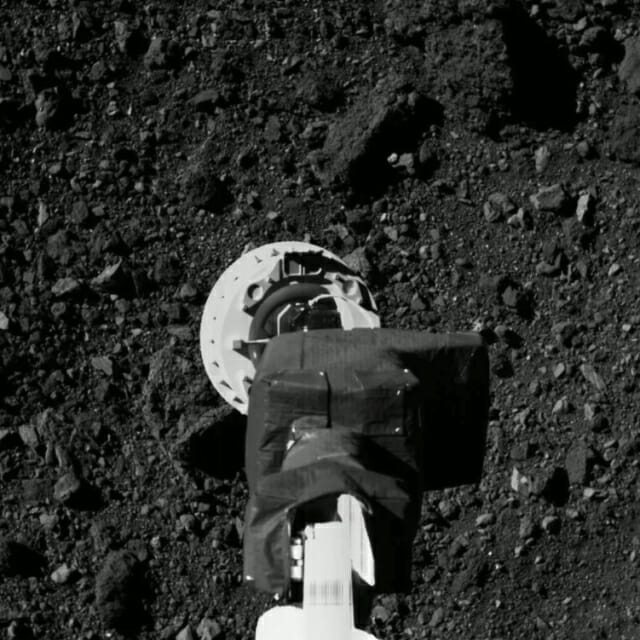 NASA 탐사선, 소행성 '베누'에 착륙해 토양 샘플 채취