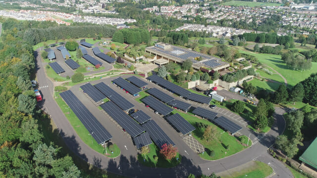 한화큐셀, 英 아비바에 태양광 모듈 공급…연간 812MWh 전력 생산