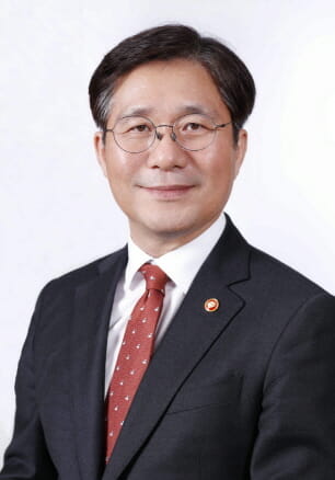 성윤모 산업부 장관 