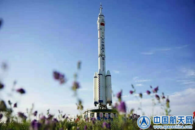 중국, 우주인 3명 자체 우주정거장에 보낸다 [우주로 간다]