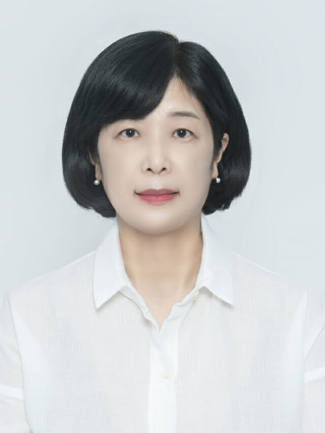 신한금융, 여성 DT전문가 영입...IBM출신 김명희 부사장