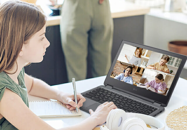 LG전자, 크롬 OS 탑재한 교육용 노트북 '크롬북' 출시