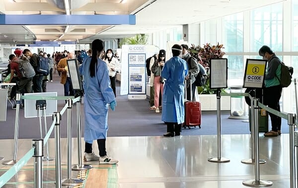 中·홍콩·마카오발 입국자, 3월부터 입국 후 PCR 의무 해제