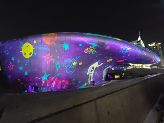 2022 서울라이트 DDP 미디어파사드 모습