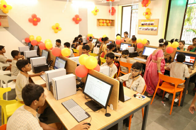 세라젬, 인도 뭄바이 디지털 교육 돕는다