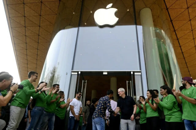 실적 발표 앞둔 애플, 中 '아이폰 인기'에 웃는다