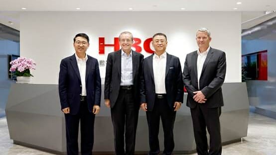 중국 2위 서버 업체 H3C를 방문한 팻 겔싱어 인텔 CEO. (사진=H3C)