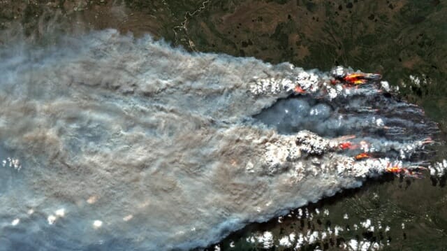[영상] ‘역대 최악’ 캐나다 산불, 우주서 봤더니