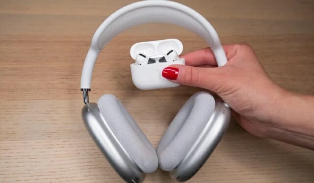 AirPods Pro et AirPods Max (Photo : Cnet)