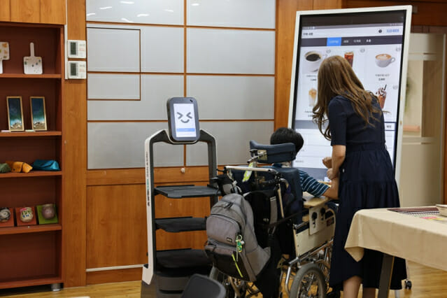 배민로봇, 장애학생 대상 '매장 자동화 체험 교육' 진행