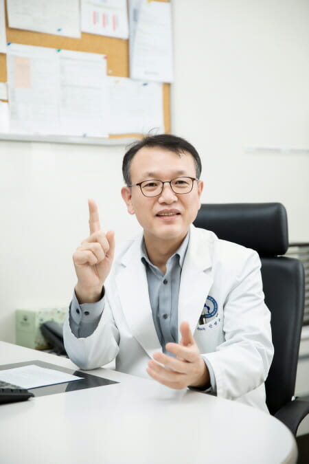 안영환 아주대 교수, 국제비전리복사방호위원회 위원 선출