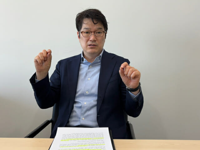 이유진 라온시큐어 부사장이 20일 서울 여의도 사옥에서 지디넷코리아와 인터뷰하고 있다.(사진=유혜진 기자)