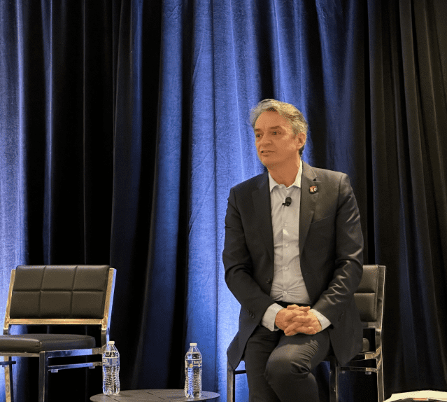 달로즈 CEO는 생성형 경제가 '3D 유니버스' 기반으로 구현될 것이라고 주장했다.